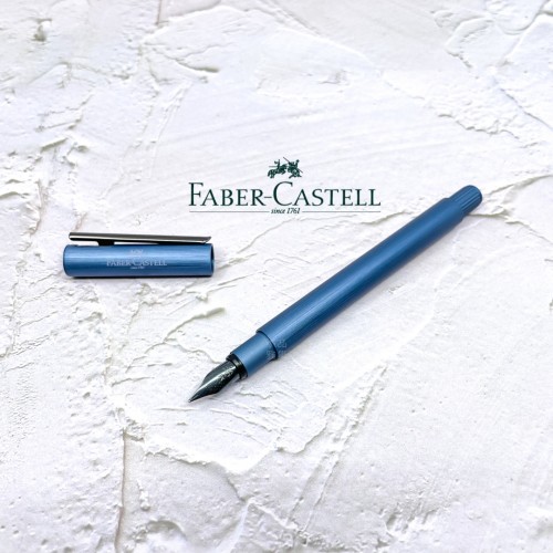 德國 Faber-Castell 輝柏 NEO 髮絲紋袖珍型 鋼筆 深藍（146160/146161）