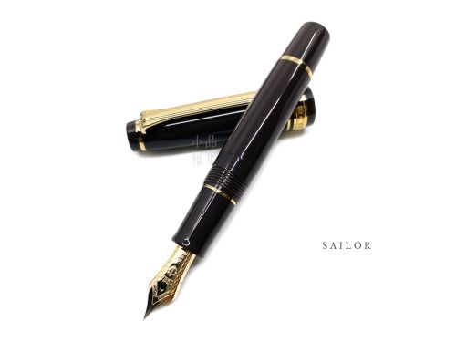 日本 Sailor 寫樂 Professional Gear Slim Mini 14K 鋼筆（PUFF BROWN 咖啡）