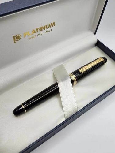 = 精美二手品 = PLATINUM 白金 3776 黑金配色 極新筆況佳 體驗價 #YY2239D